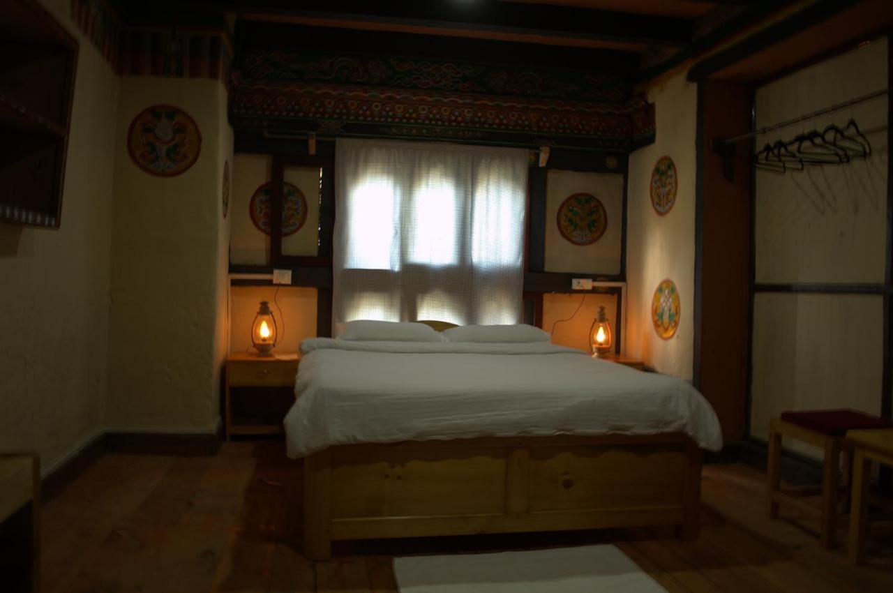 Ama'S Village Lodge Paro Extérieur photo