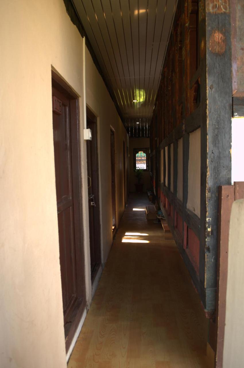Ama'S Village Lodge Paro Extérieur photo